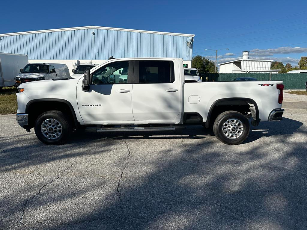 Chevrolet Silverado 2500HD 4WD Crew Cab 159" LT 2025