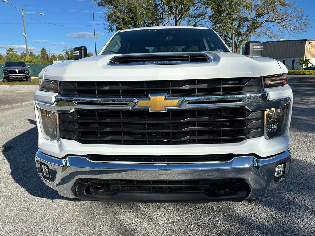 Chevrolet Silverado 2500HD 4WD Crew Cab 159" LT 2025