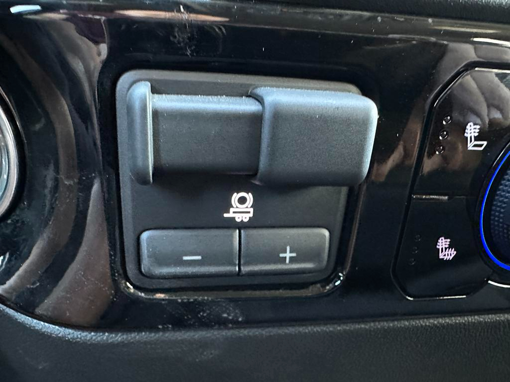 Chevrolet Silverado 2500HD 4WD Crew Cab 159" LT 2025