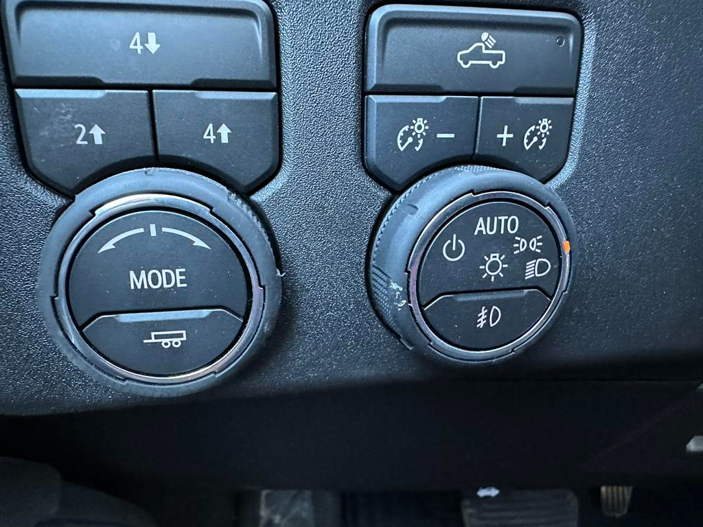 Chevrolet Silverado 2500HD 4WD Crew Cab 159" LT 2025