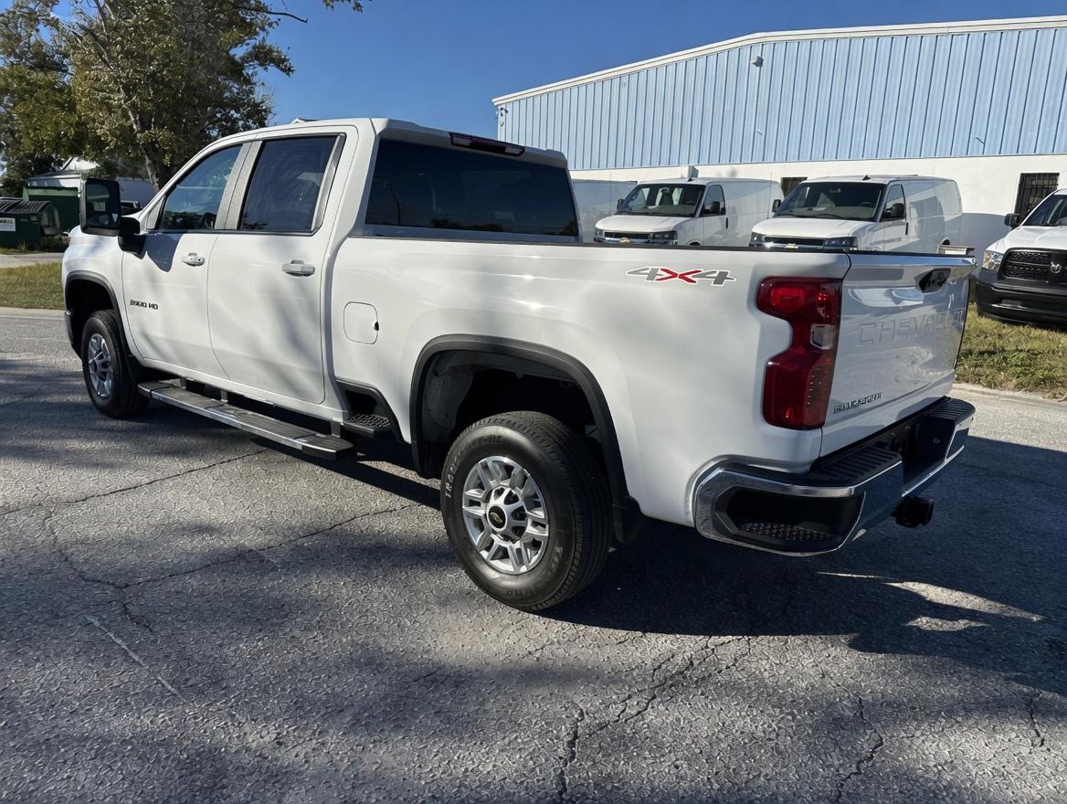 Chevrolet Silverado 2500HD 4WD Crew Cab 159" LT 2025