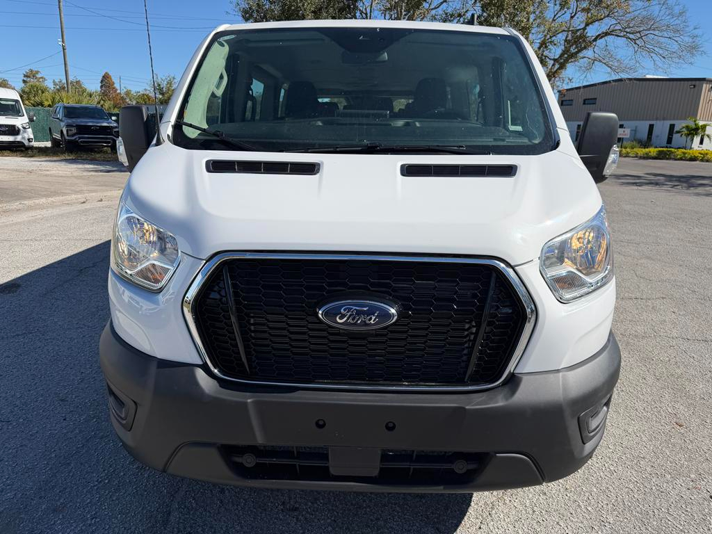 Ford Transit Passenger Wagon T-350 148" Low Roof XLT RWD 2025