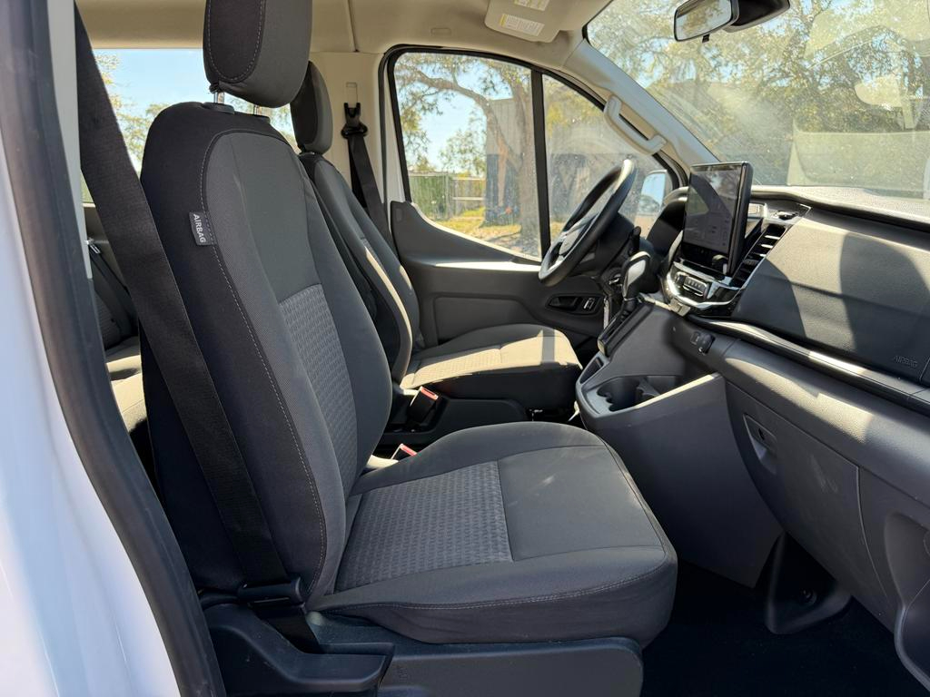 Ford Transit Passenger Wagon T-350 148" Low Roof XLT RWD 2025