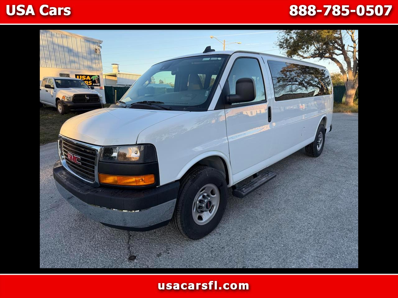 GMC Savana Passenger RWD 3500 155" LT 2025