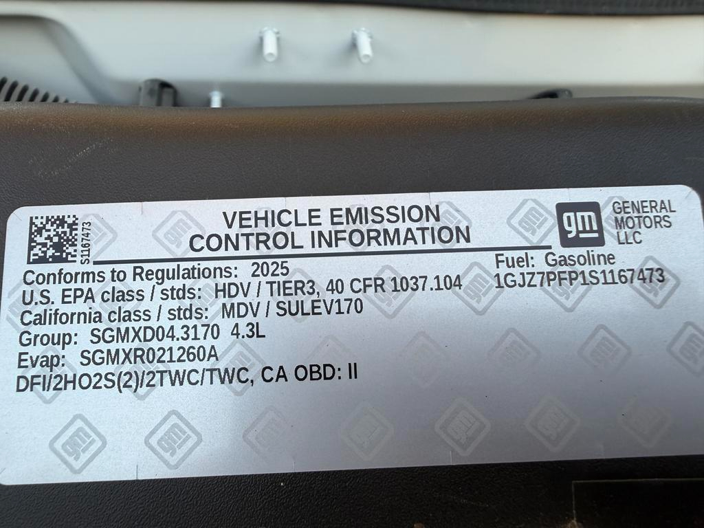 GMC Savana Passenger RWD 3500 155" LT 2025