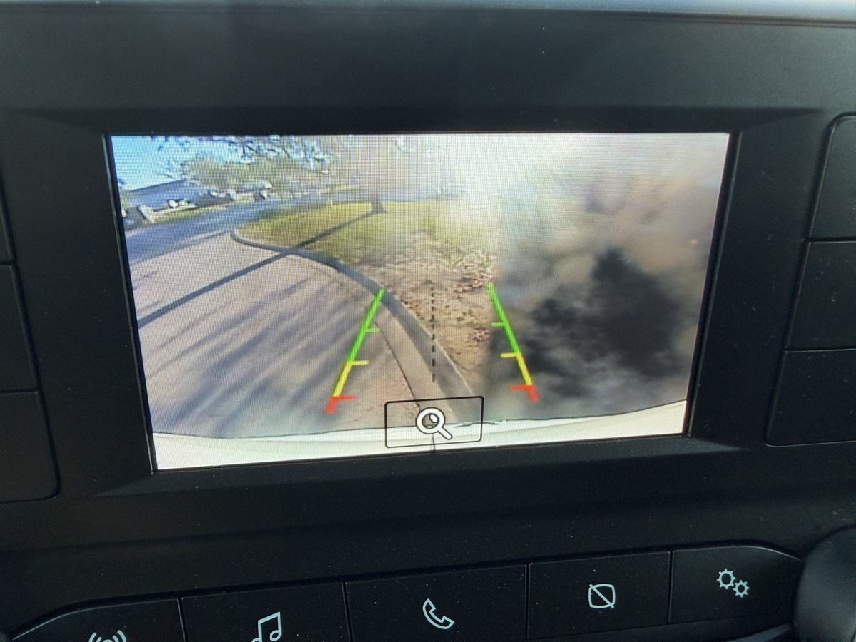 Ford Transit Cargo Van T-250 148" Med Rf 9070 GVWR RWD 2025