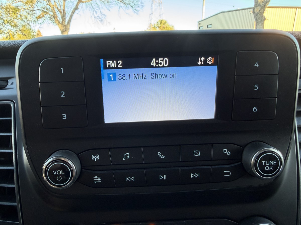 Ford Transit Cargo Van T-250 148" Med Rf 9070 GVWR RWD 2025