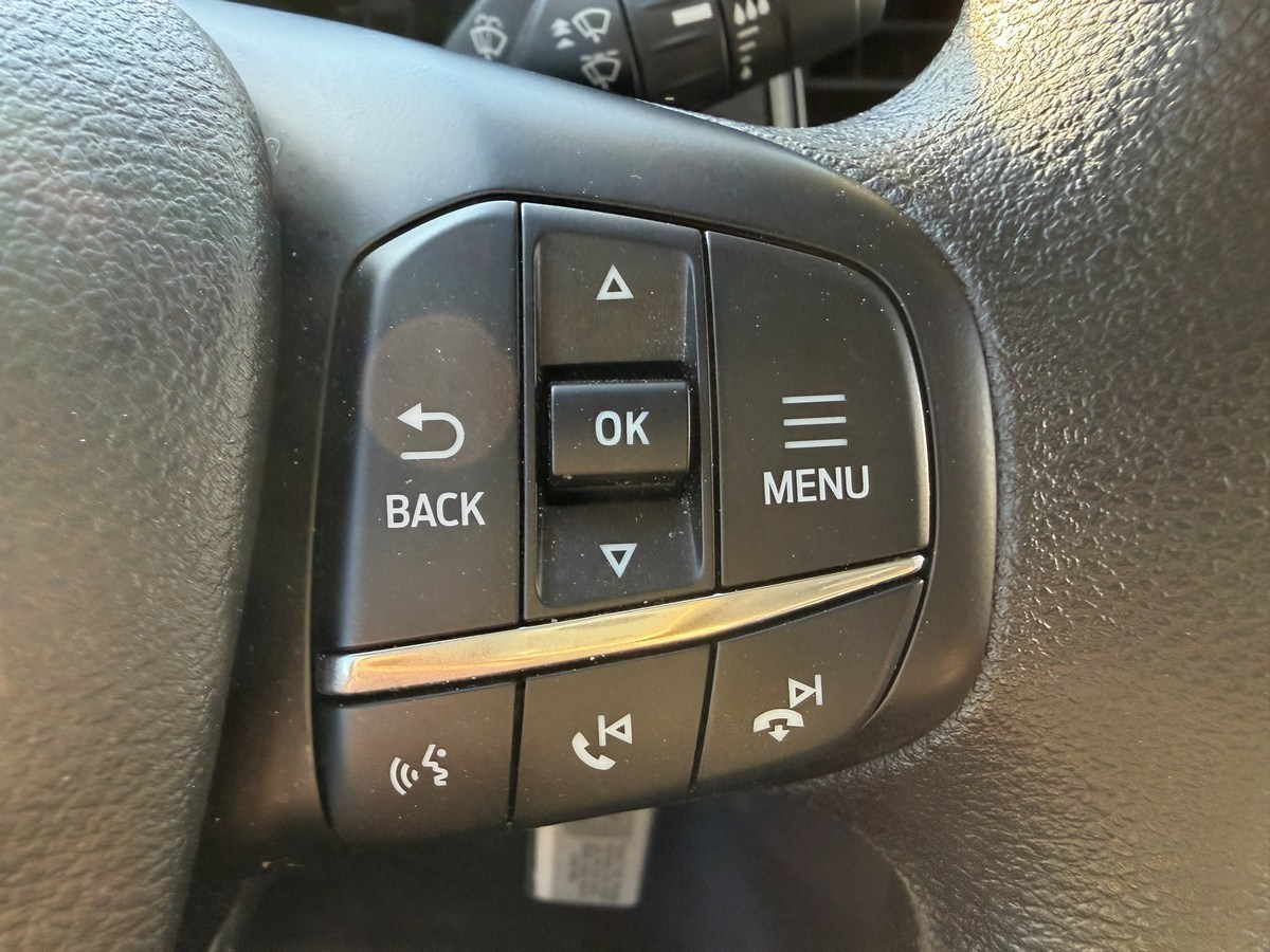 Ford Transit Cargo Van T-250 148" Med Rf 9070 GVWR RWD 2025