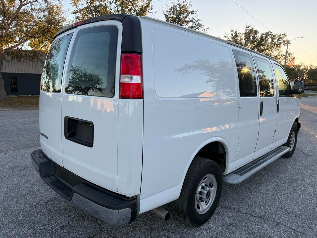 GMC Savana Cargo Van RWD 2500 135" 2024