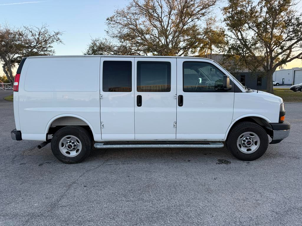 GMC Savana Cargo Van RWD 2500 135" 2025