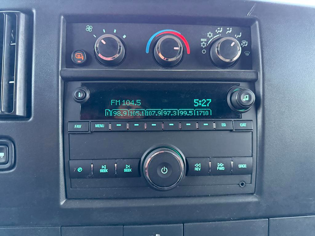 Chevrolet Express Cargo Van RWD 2500 135" 2025