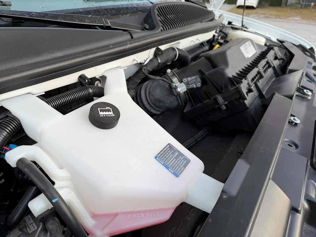 Chevrolet Express Cargo Van RWD 2500 135" 2025