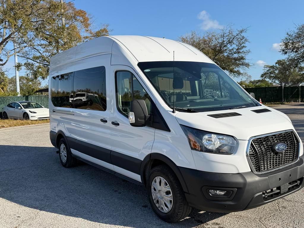 Ford Transit Passenger Wagon T-350 148" High Roof XLT RWD 2025