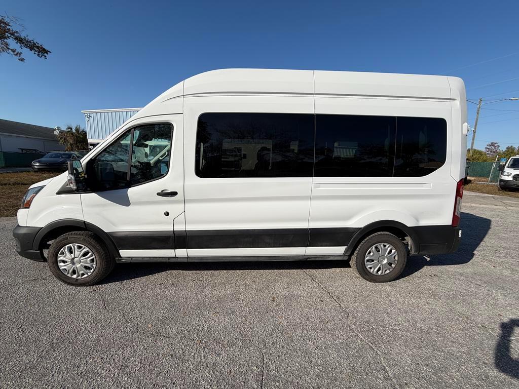 Ford Transit Passenger Wagon T-350 148" High Roof XLT RWD 2025