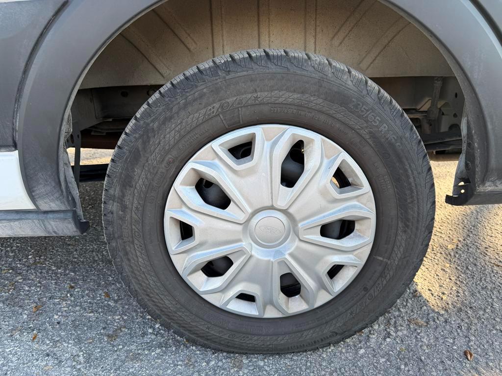 Ford Transit Passenger Wagon T-350 148" High Roof XLT RWD 2025