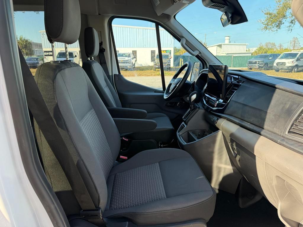 Ford Transit Passenger Wagon T-350 148" High Roof XLT RWD 2025