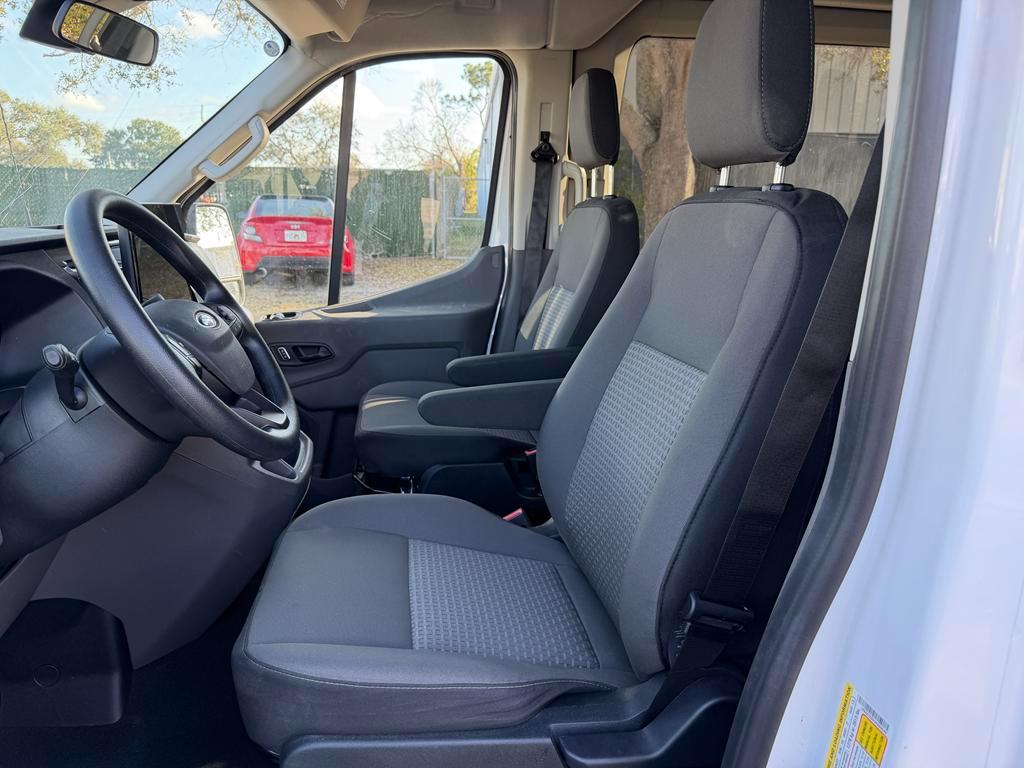 Ford Transit Passenger Wagon T-350 148" High Roof XLT RWD 2025