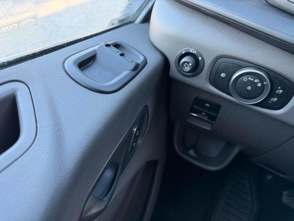 Ford Transit Passenger Wagon T-350 148" High Roof XLT RWD 2025