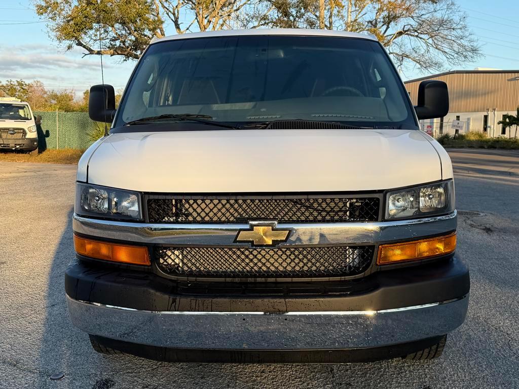 Chevrolet Express Cargo Van RWD 2500 135" 2025