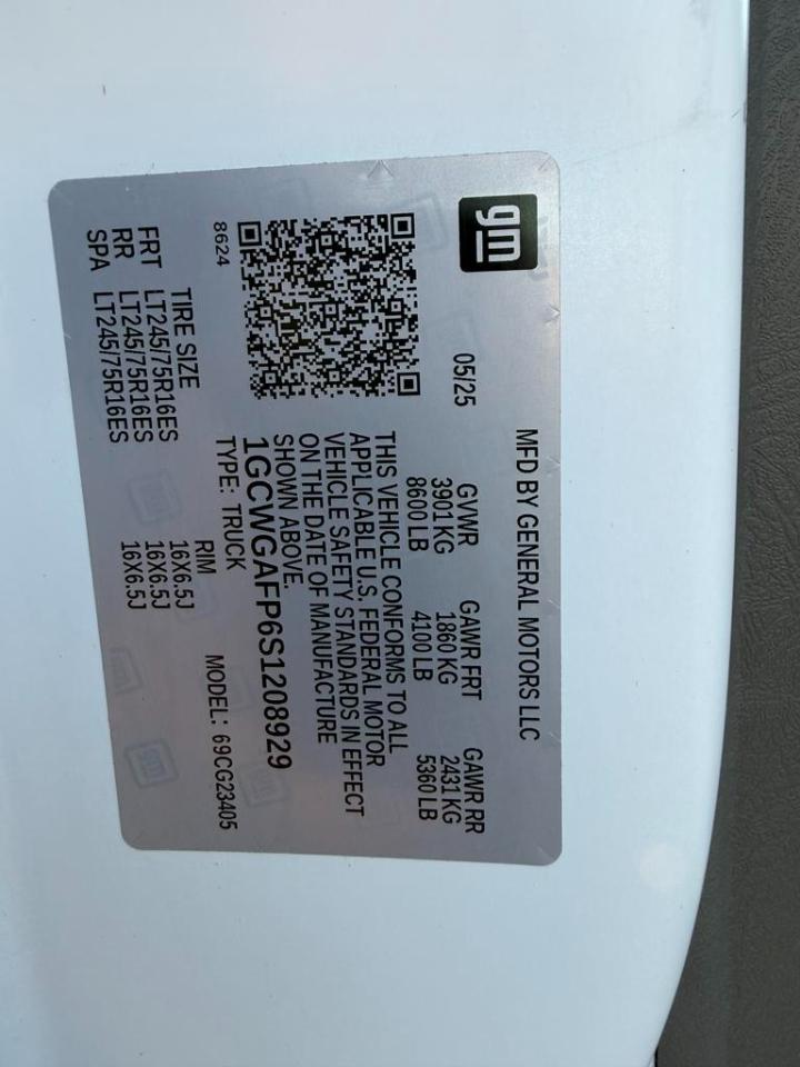 Chevrolet Express Cargo Van RWD 2500 135" 2025