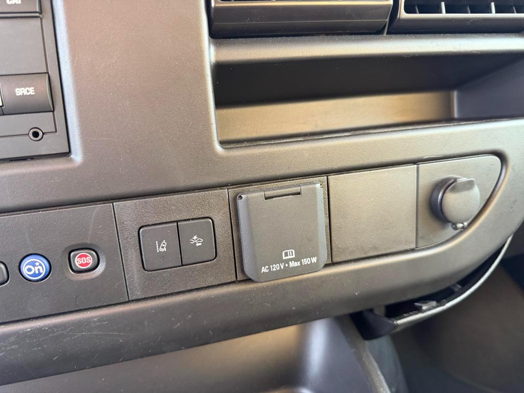 Chevrolet Express Passenger RWD 3500 155" LT 2024