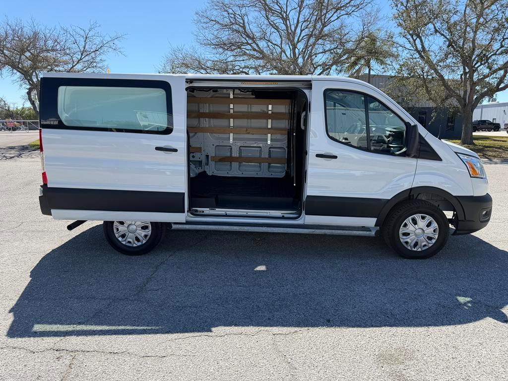Ford Transit Cargo Van T-250 130" Low Rf 9070 GVWR RWD 2025