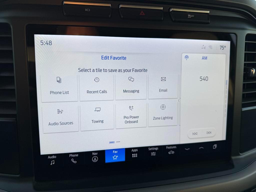 Ford F-150 Lightning  2024