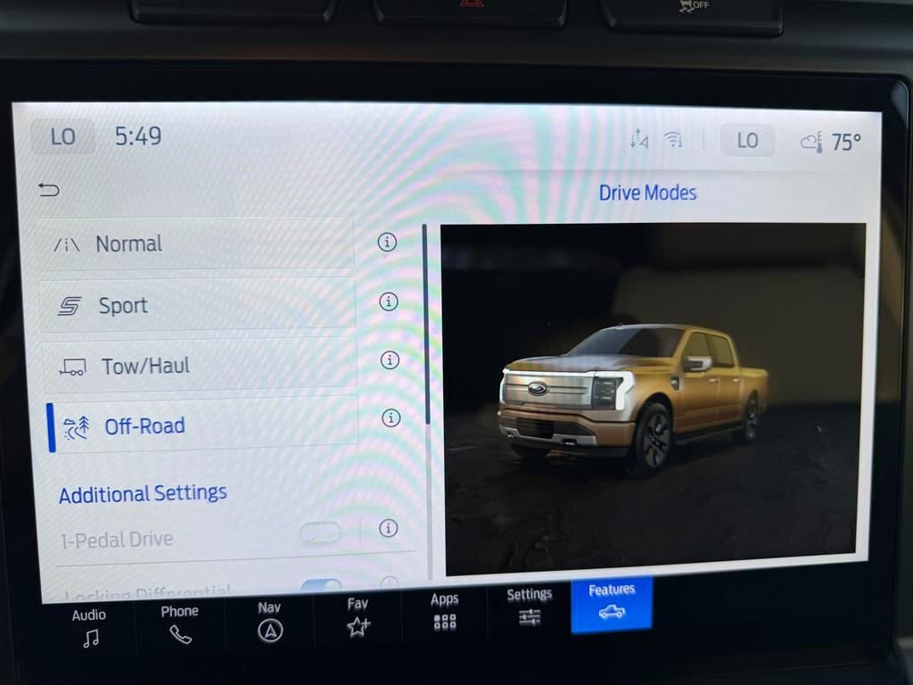 Ford F-150 Lightning  2024