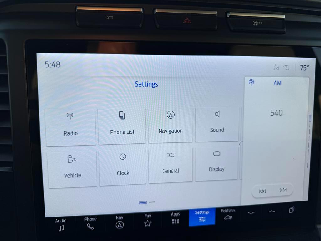 Ford F-150 Lightning  2024