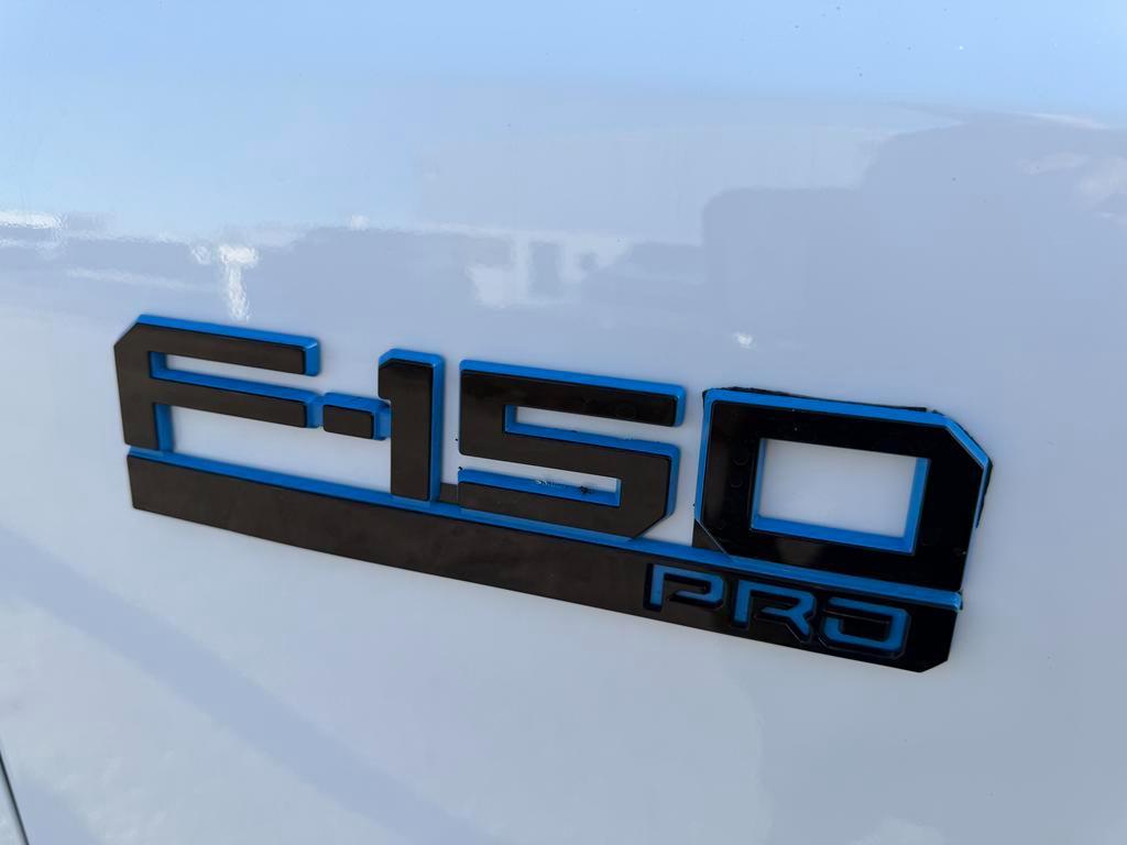 Ford F-150 Lightning  2024