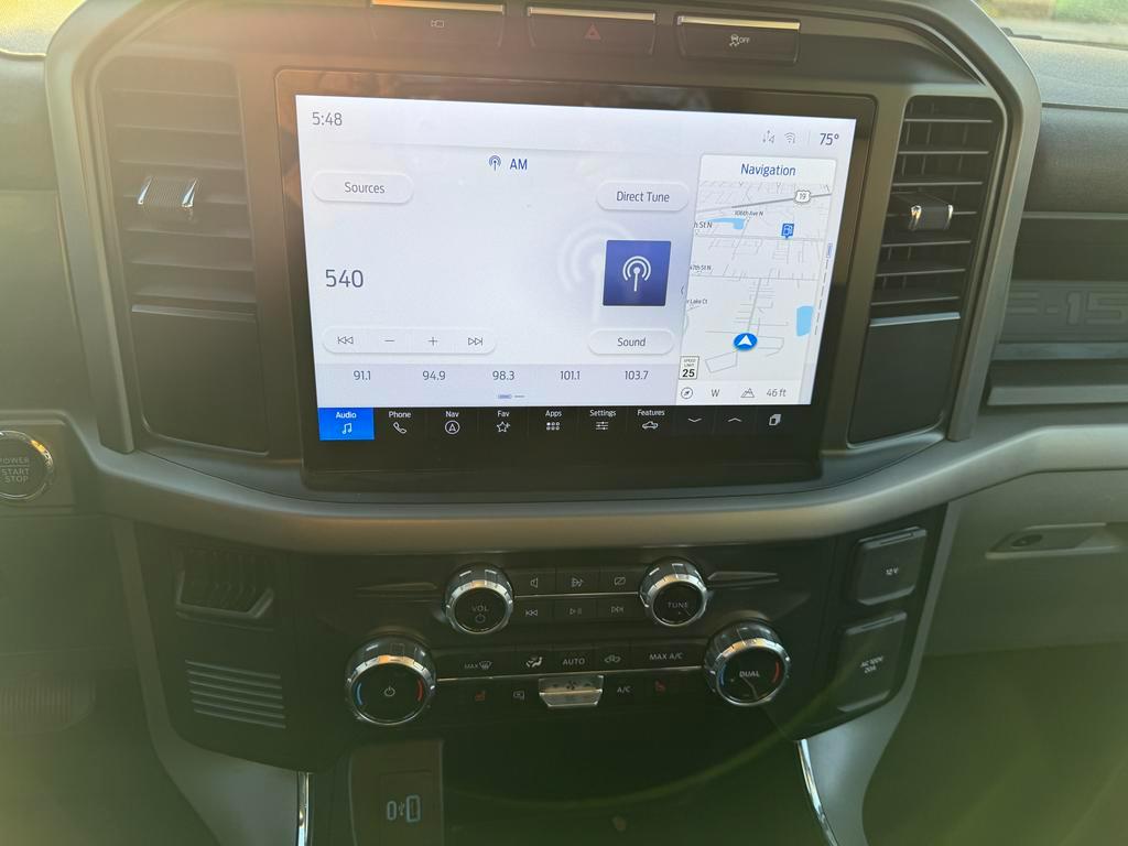 Ford F-150 Lightning  2024