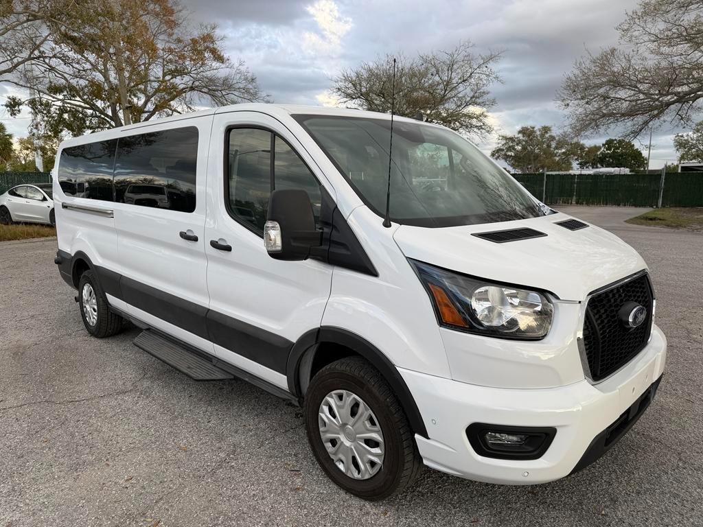 Ford Transit Passenger Wagon T-350 148" Low Roof XLT RWD 2024