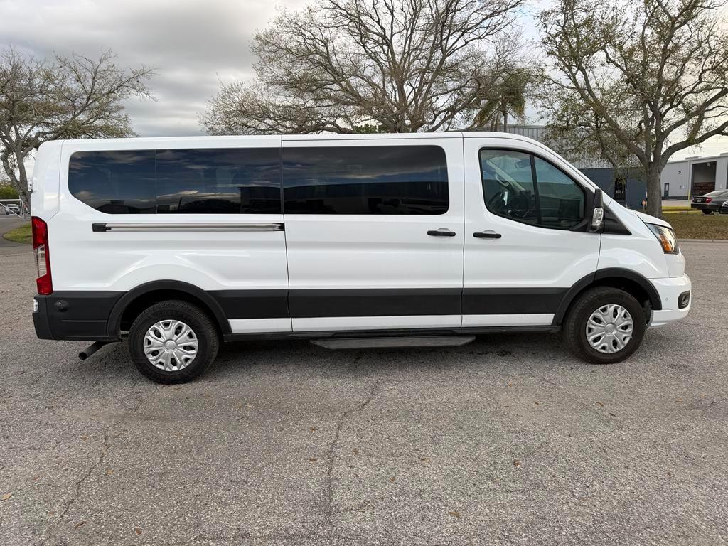 Ford Transit Passenger Wagon T-350 148" Low Roof XLT RWD 2024