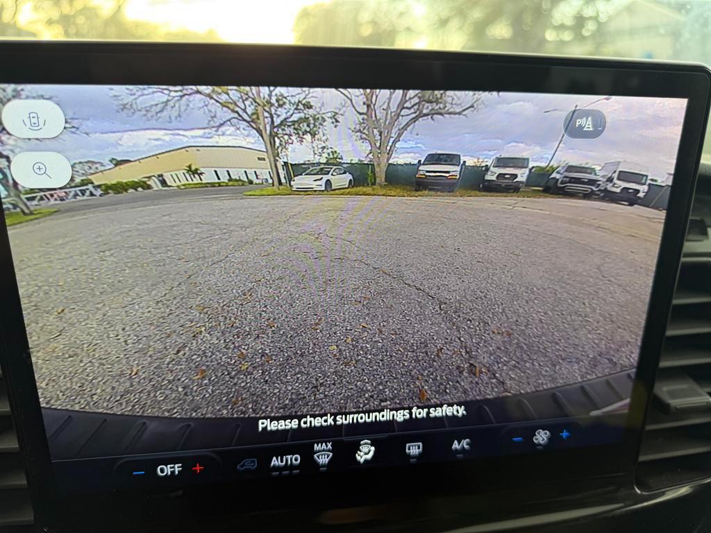 Ford Transit Passenger Wagon T-350 148" Low Roof XLT RWD 2024