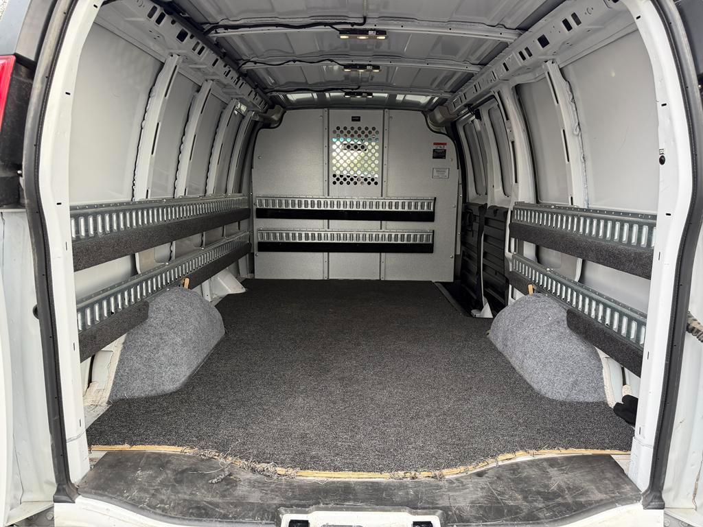 Chevrolet Express Cargo Van RWD 2500 135" 2025