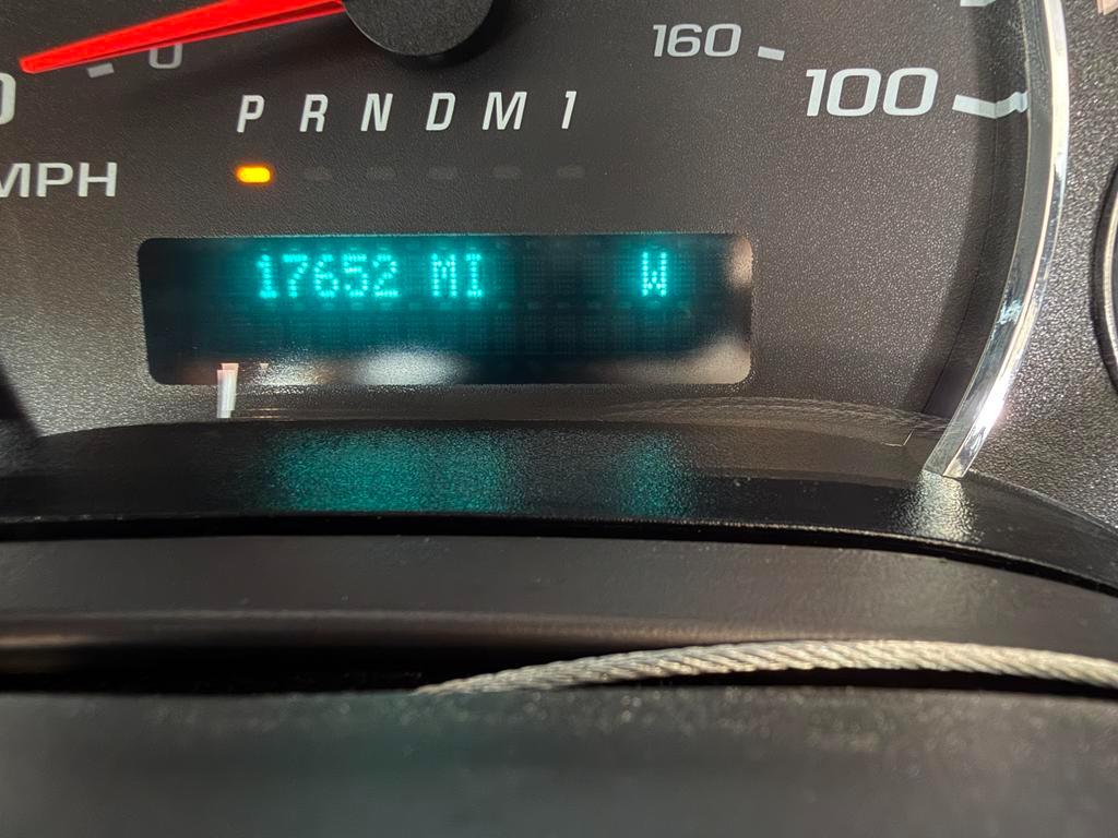 GMC Savana Passenger RWD 3500 155" LT 2025