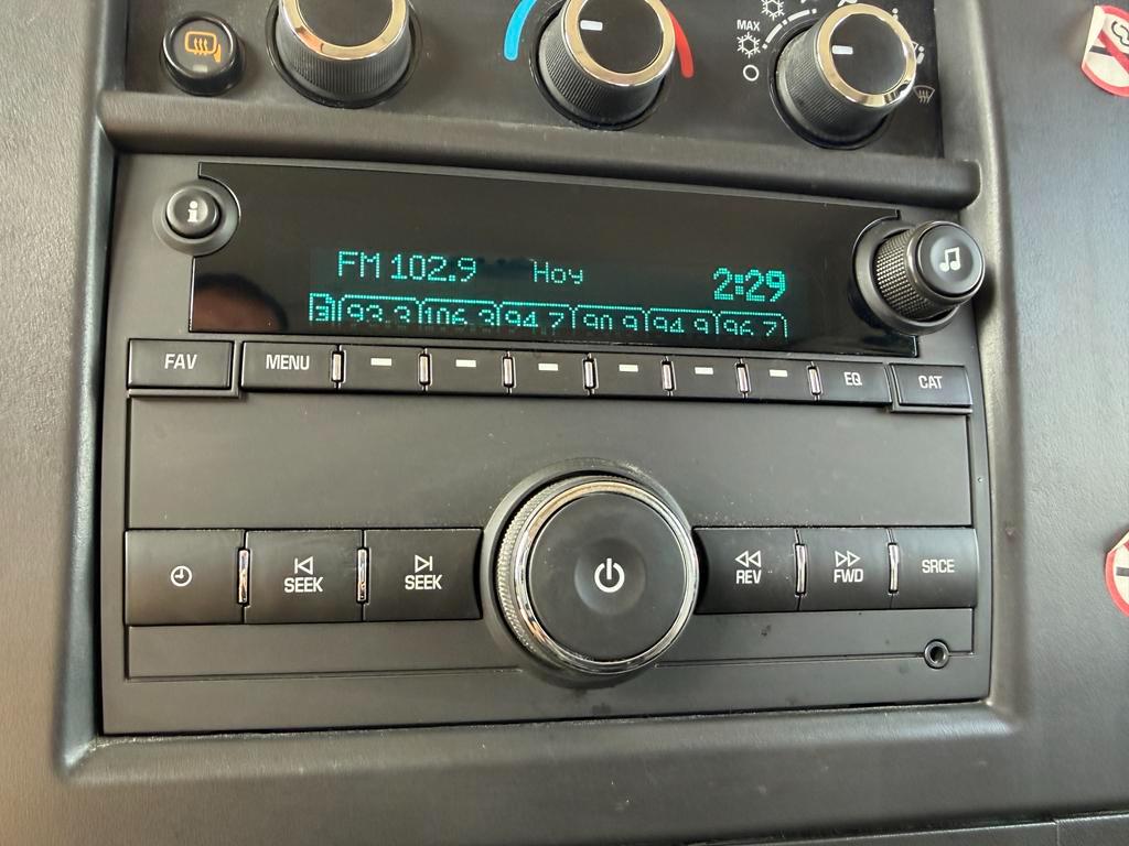 GMC Savana Passenger RWD 3500 155" LT 2025