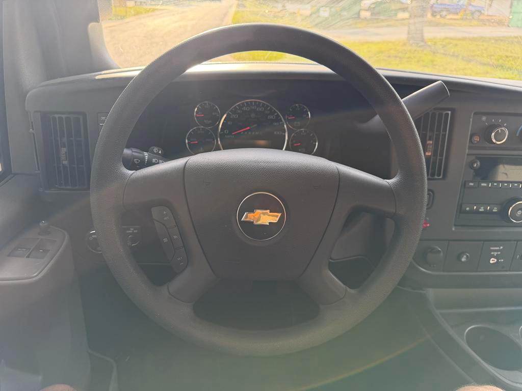 Chevrolet Express Cargo Van RWD 2500 135" 2024