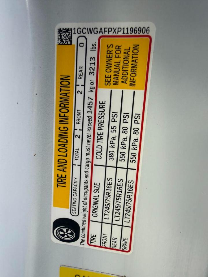 Chevrolet Express Cargo Van RWD 2500 135" 2023