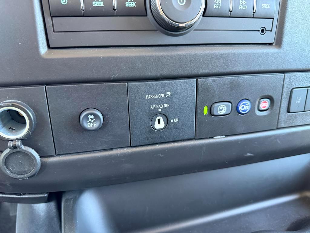 Chevrolet Express Passenger RWD 3500 155" LT 2025