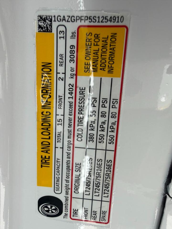 Chevrolet Express Passenger RWD 3500 155" LT 2025