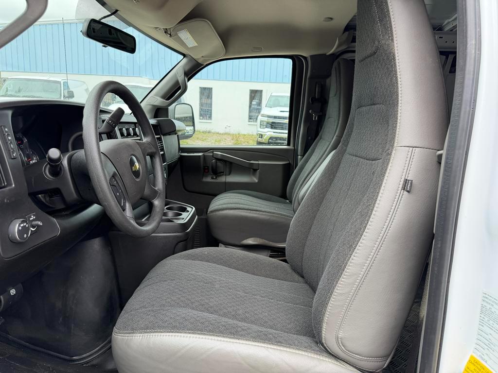 Chevrolet Express Cargo Van RWD 2500 135" 2025