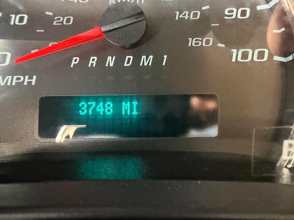 Chevrolet Express Cargo Van RWD 2500 135" 2025