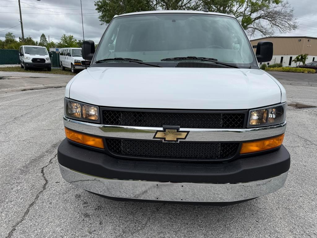 Chevrolet Express Cargo Van RWD 2500 135" 2025