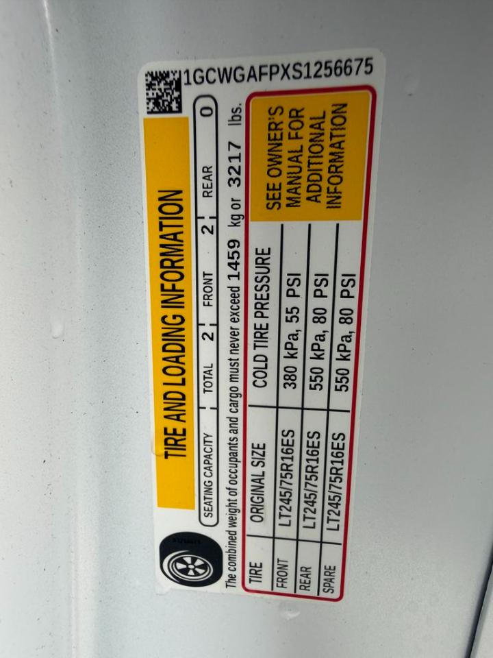 Chevrolet Express Cargo Van RWD 2500 135" 2025