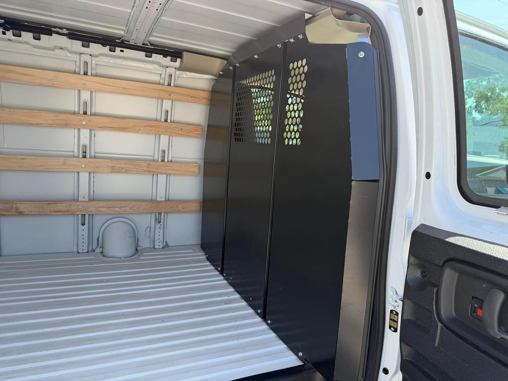 Chevrolet Express Cargo Van RWD 2500 135" 2025