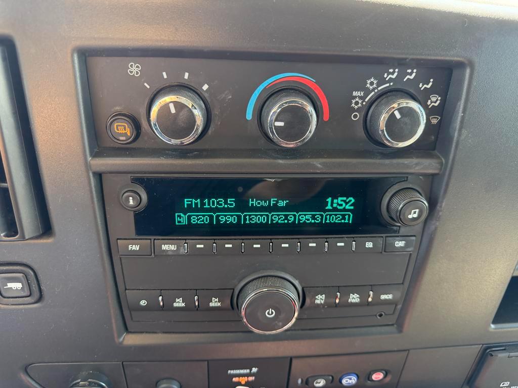 Chevrolet Express Cargo Van RWD 2500 135" 2025