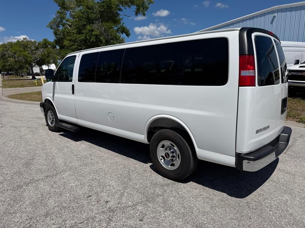 GMC Savana Passenger RWD 3500 155" LT 2025