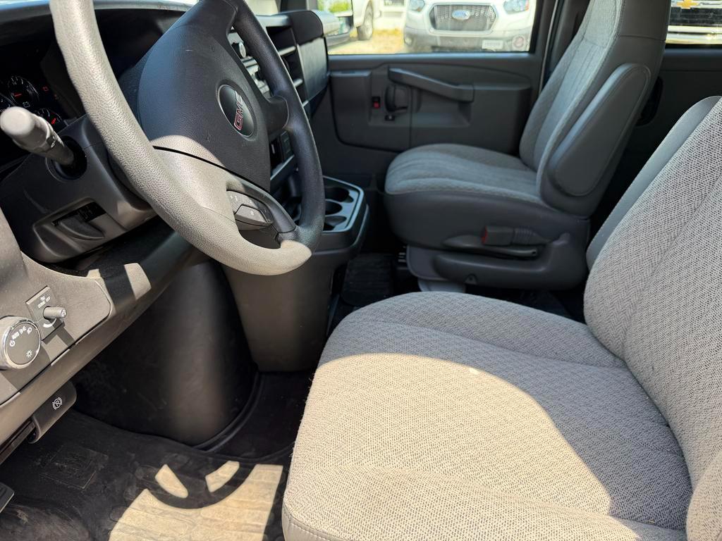 GMC Savana Passenger RWD 3500 155" LT 2025