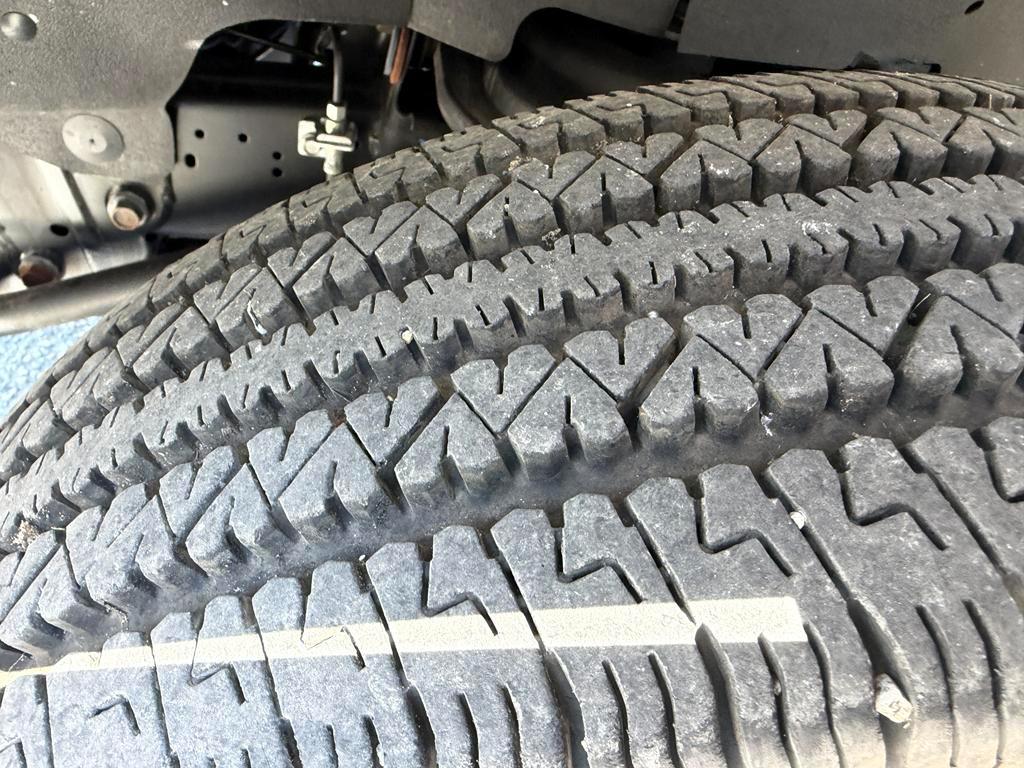 GMC Savana Passenger RWD 3500 155" LT 2025